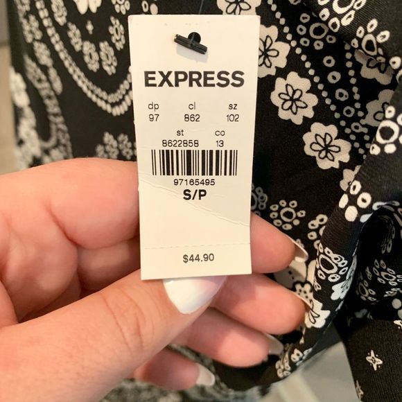 Express paisley top NWT - Picture 5 of 6